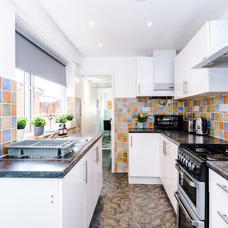 Harley House - Spacious Home With Free Netflix & Parking By Rocketbnb Coventry Buitenkant foto