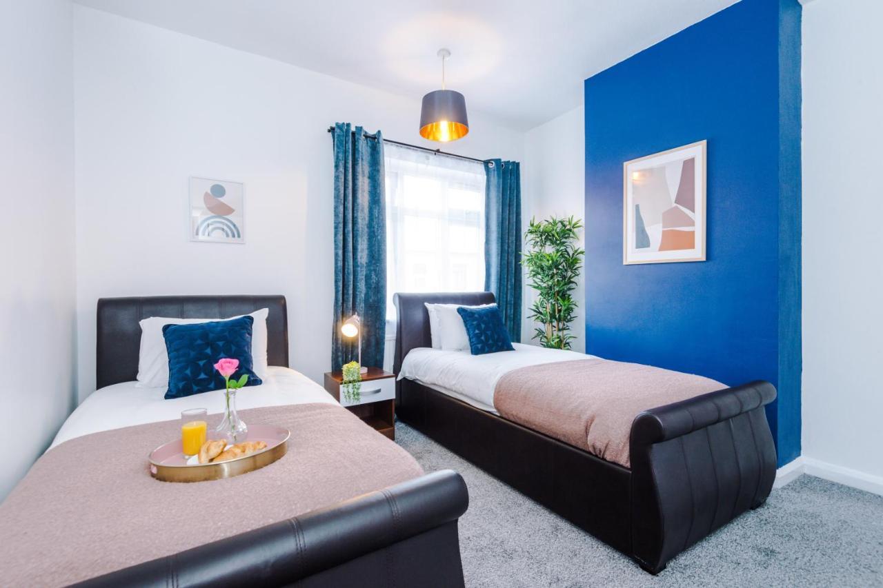 Harley House - Spacious Home With Free Netflix & Parking By Rocketbnb Coventry Buitenkant foto