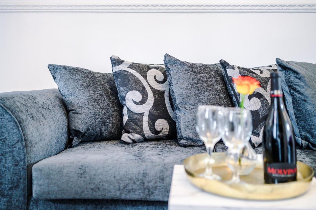 Harley House - Spacious Home With Free Netflix & Parking By Rocketbnb Coventry Buitenkant foto