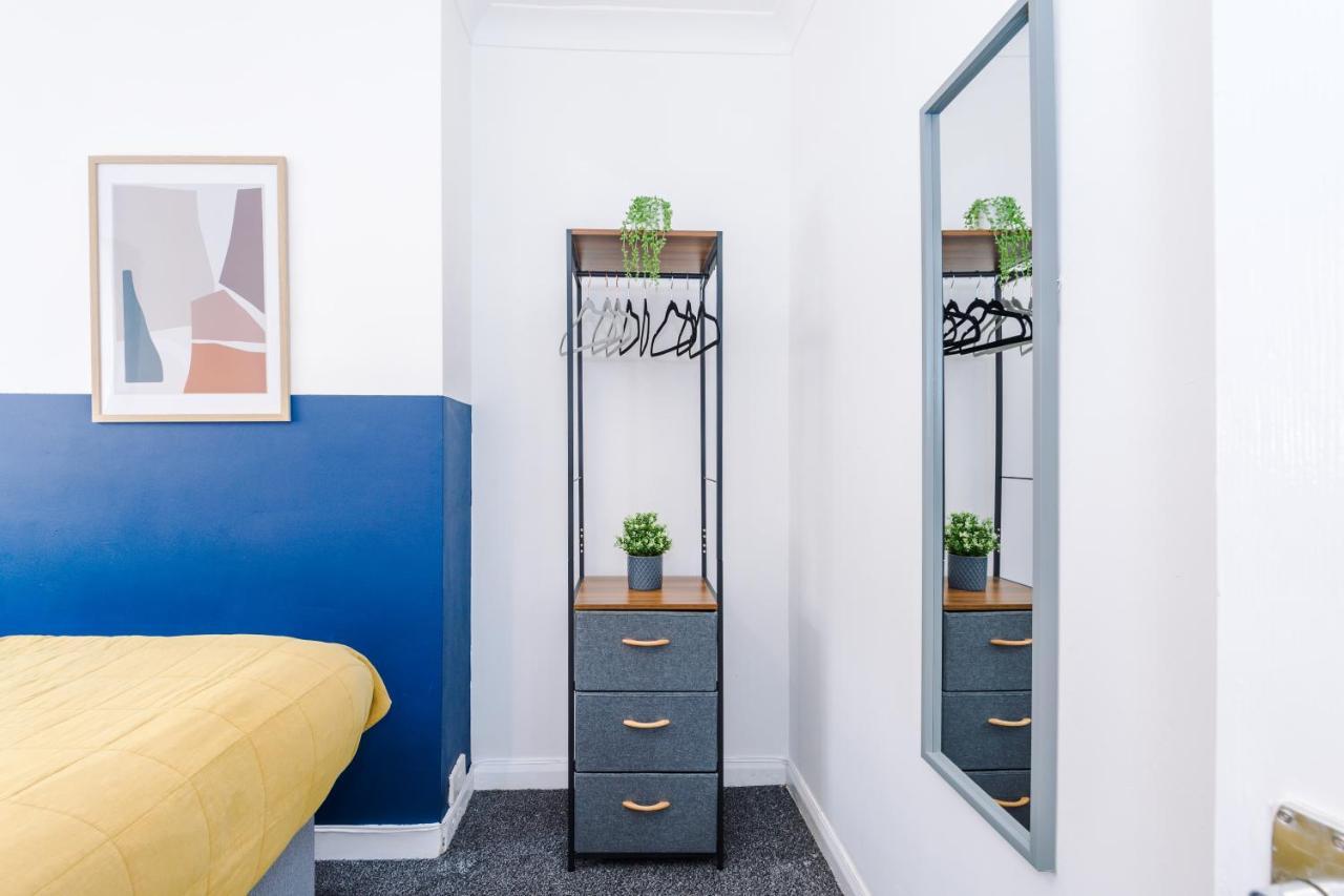 Harley House - Spacious Home With Free Netflix & Parking By Rocketbnb Coventry Buitenkant foto